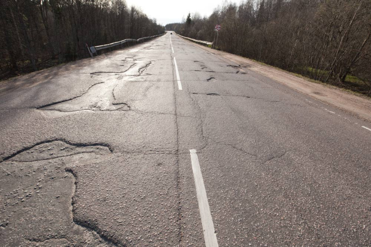 How Pavement Condition Index Influences Maintenance Decisions