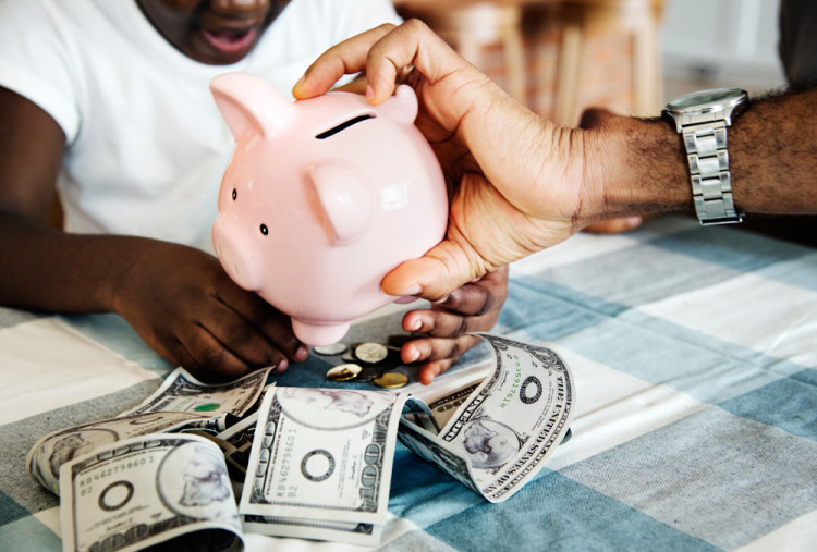 Keep Tabs on Your Tabs: Why Superintendents Should Monitor Department Spending Weekly